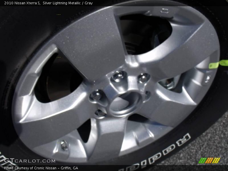 Silver Lightning Metallic / Gray 2010 Nissan Xterra S
