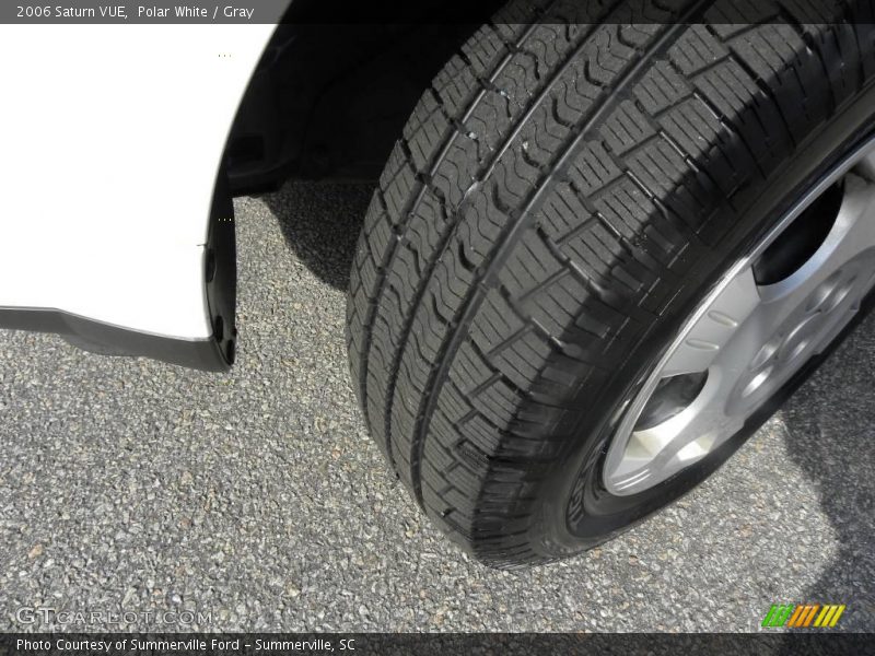 Polar White / Gray 2006 Saturn VUE