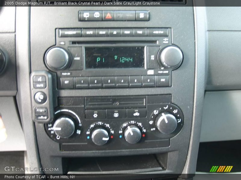 Brilliant Black Crystal Pearl / Dark Slate Gray/Light Graystone 2005 Dodge Magnum R/T