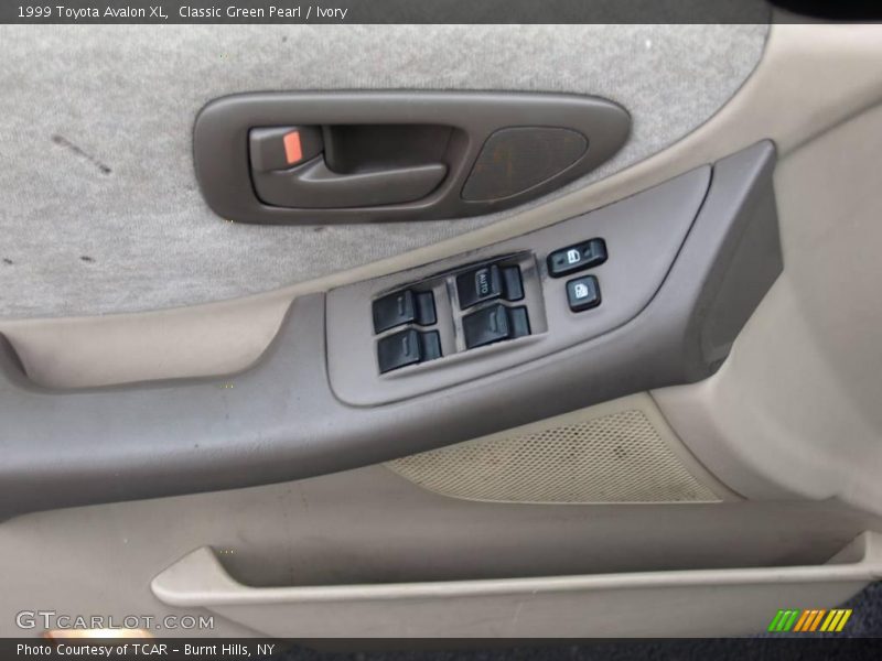 Classic Green Pearl / Ivory 1999 Toyota Avalon XL