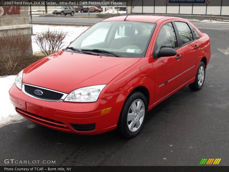 Infra-Red / Dark Pebble/Light Pebble 2007 Ford Focus ZX4 SE Sedan