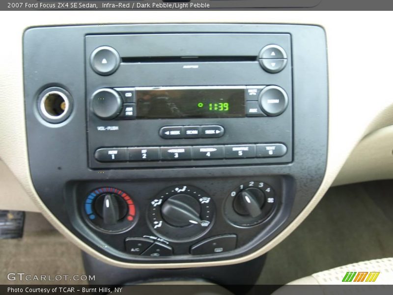 Infra-Red / Dark Pebble/Light Pebble 2007 Ford Focus ZX4 SE Sedan