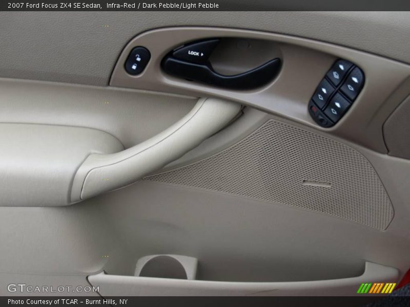 Infra-Red / Dark Pebble/Light Pebble 2007 Ford Focus ZX4 SE Sedan