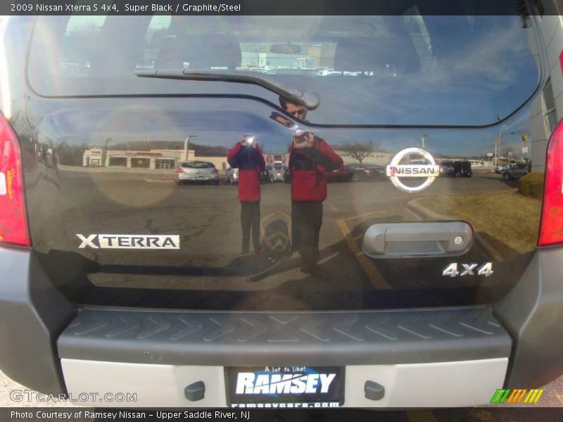 Super Black / Graphite/Steel 2009 Nissan Xterra S 4x4