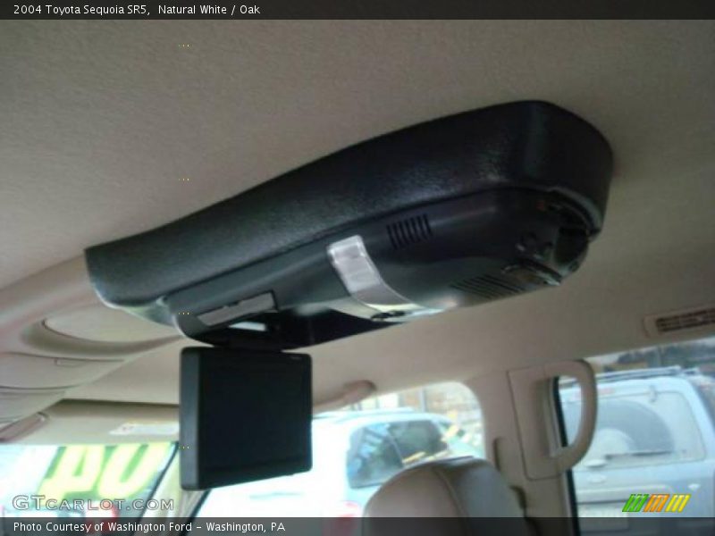 Natural White / Oak 2004 Toyota Sequoia SR5