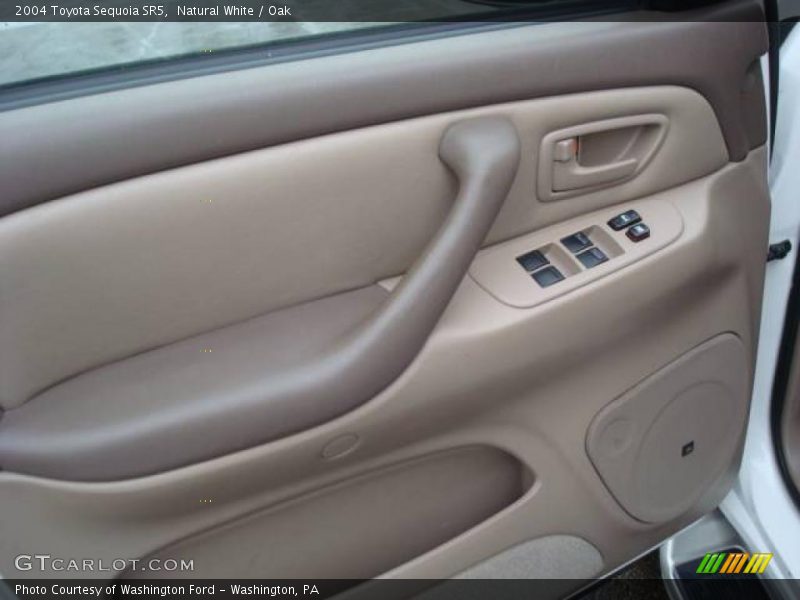 Natural White / Oak 2004 Toyota Sequoia SR5