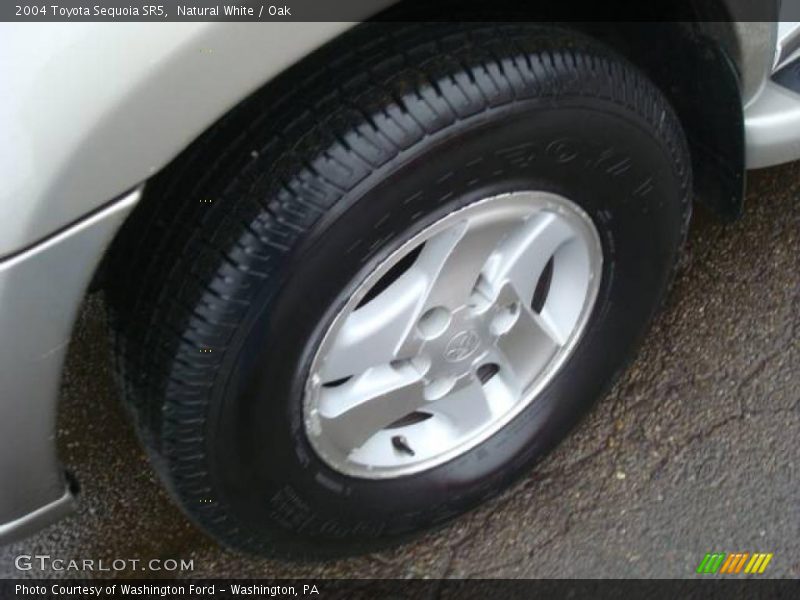 Natural White / Oak 2004 Toyota Sequoia SR5