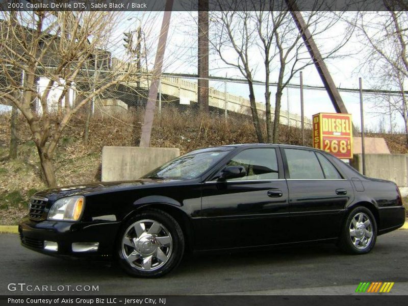 Sable Black / Black 2002 Cadillac DeVille DTS