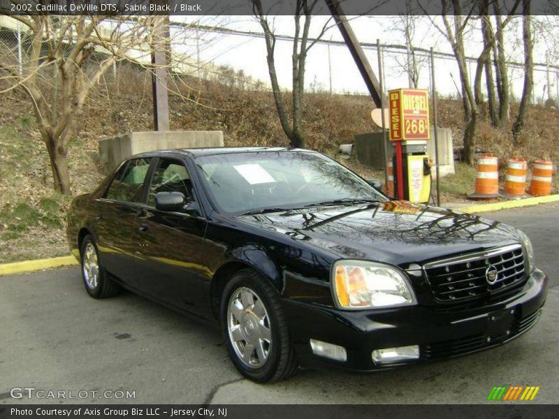 Sable Black / Black 2002 Cadillac DeVille DTS