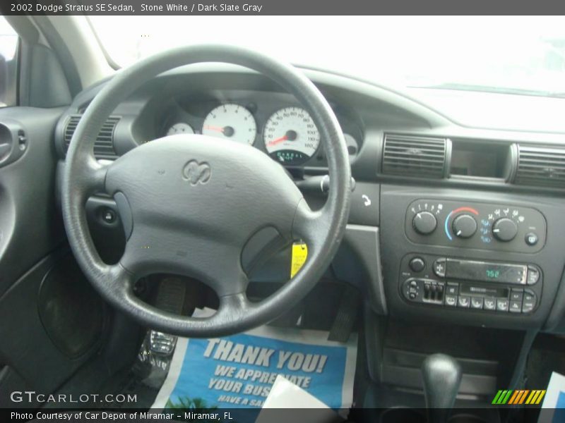 Stone White / Dark Slate Gray 2002 Dodge Stratus SE Sedan