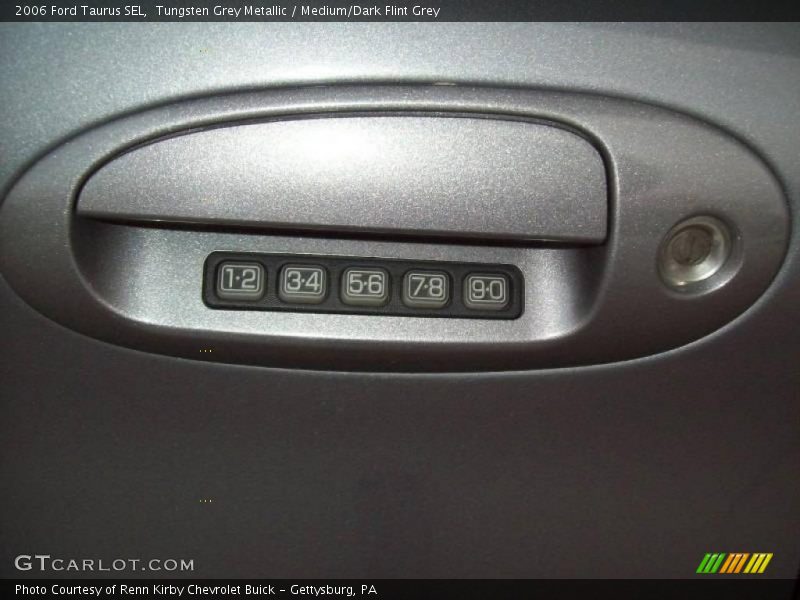 Tungsten Grey Metallic / Medium/Dark Flint Grey 2006 Ford Taurus SEL