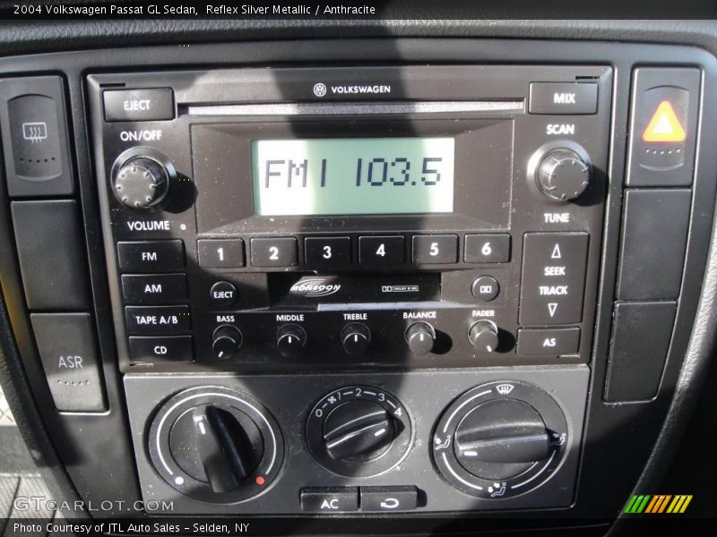 Reflex Silver Metallic / Anthracite 2004 Volkswagen Passat GL Sedan