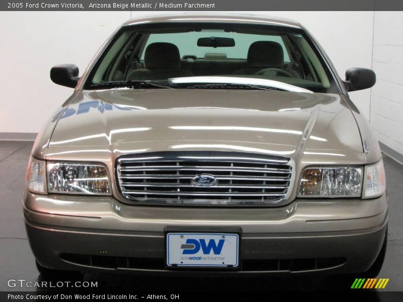 Arizona Beige Metallic / Medium Parchment 2005 Ford Crown Victoria