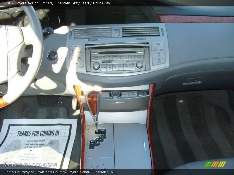 Phantom Gray Pearl / Light Gray 2007 Toyota Avalon Limited