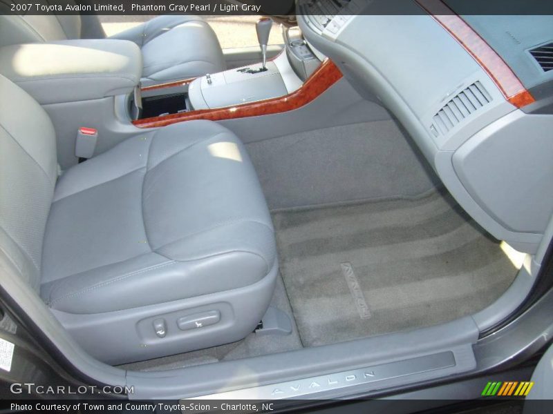 Phantom Gray Pearl / Light Gray 2007 Toyota Avalon Limited