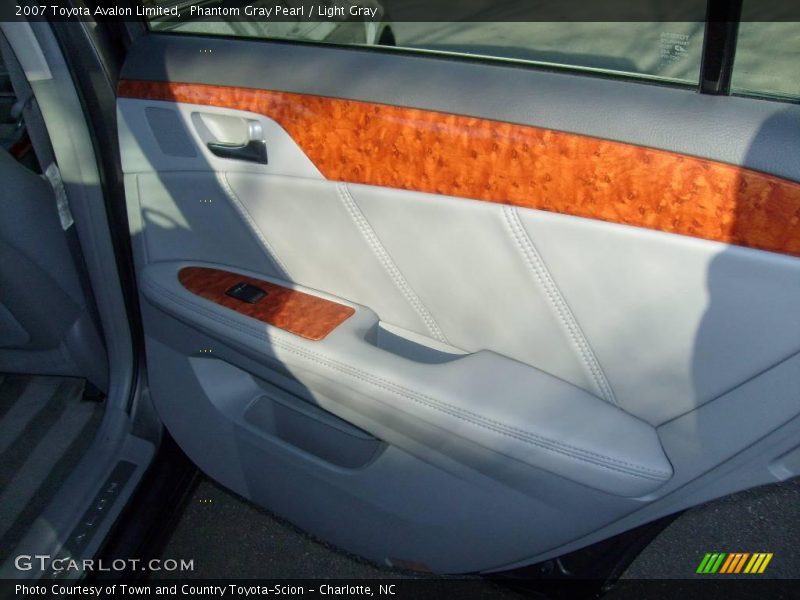 Phantom Gray Pearl / Light Gray 2007 Toyota Avalon Limited