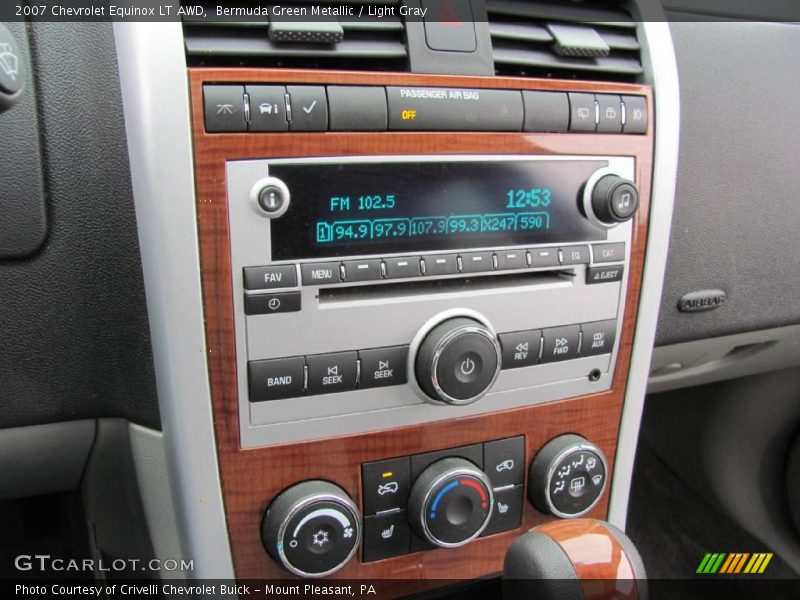 Bermuda Green Metallic / Light Gray 2007 Chevrolet Equinox LT AWD