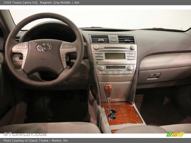 Magnetic Gray Metallic / Ash 2009 Toyota Camry XLE