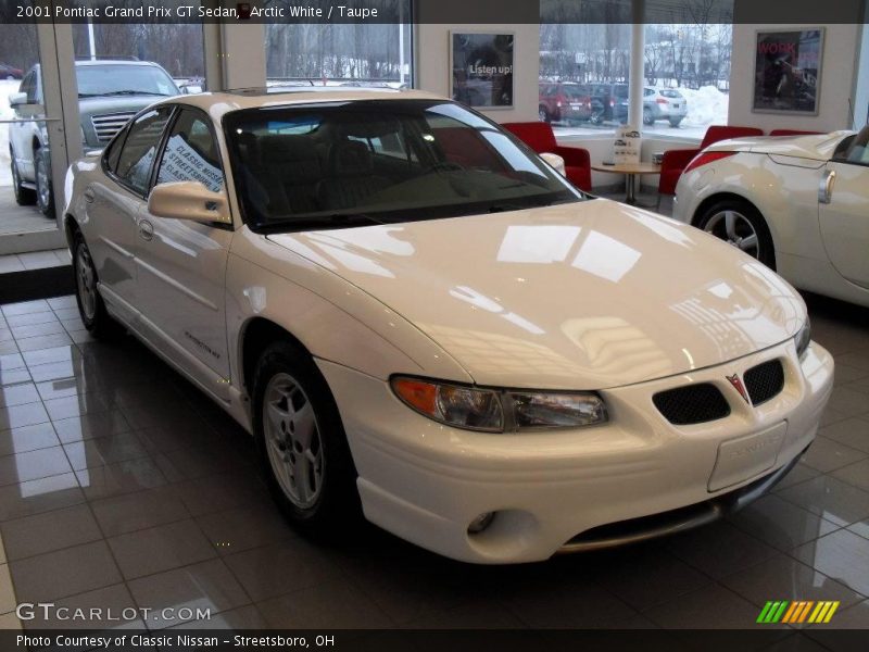 Arctic White / Taupe 2001 Pontiac Grand Prix GT Sedan