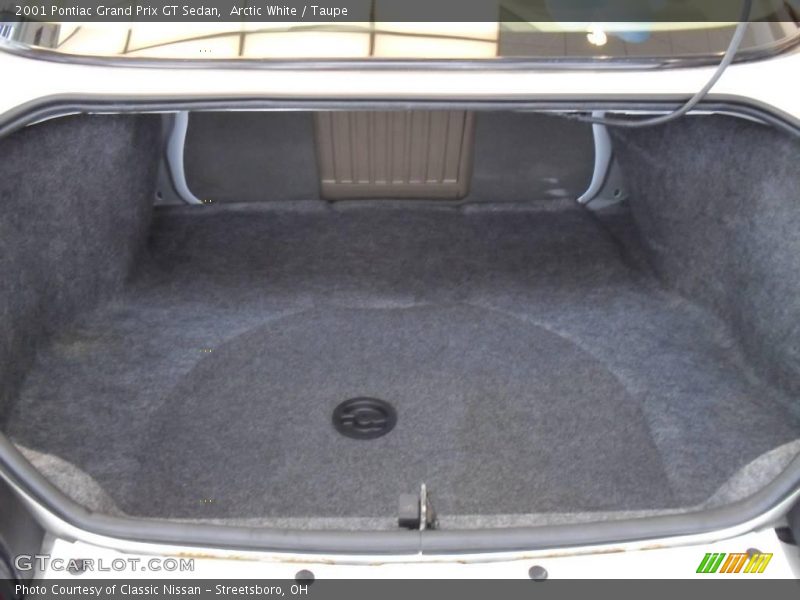 Arctic White / Taupe 2001 Pontiac Grand Prix GT Sedan