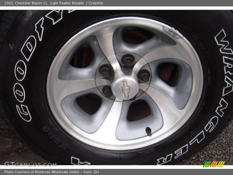 Light Pewter Metallic / Graphite 2002 Chevrolet Blazer LS