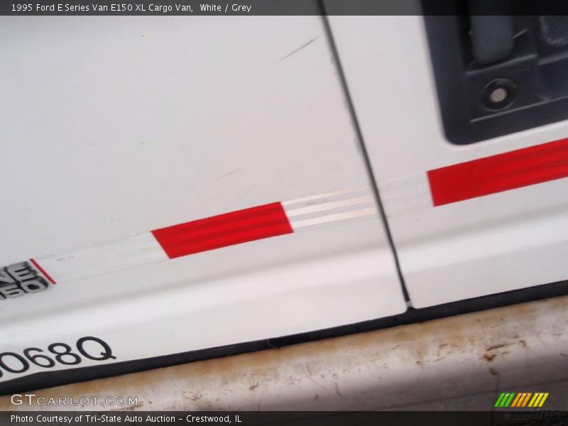 White / Grey 1995 Ford E Series Van E150 XL Cargo Van
