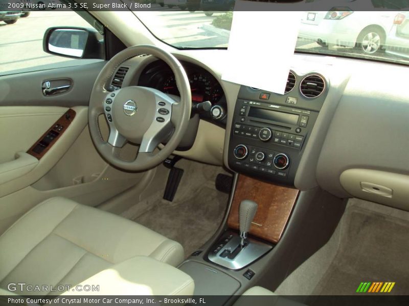 Super Black / Blond 2009 Nissan Altima 3.5 SE