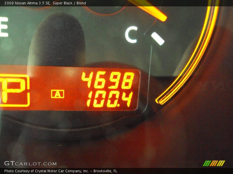 Super Black / Blond 2009 Nissan Altima 3.5 SE