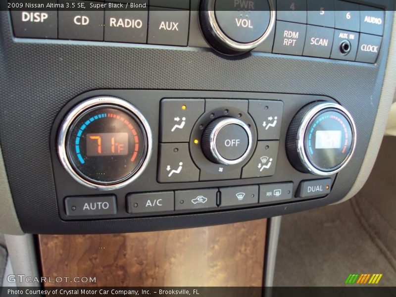 Super Black / Blond 2009 Nissan Altima 3.5 SE