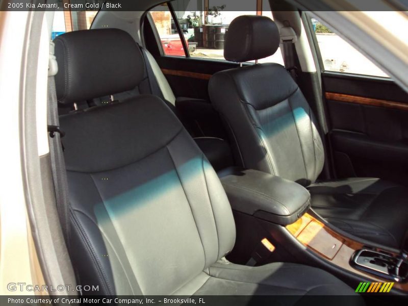 Cream Gold / Black 2005 Kia Amanti