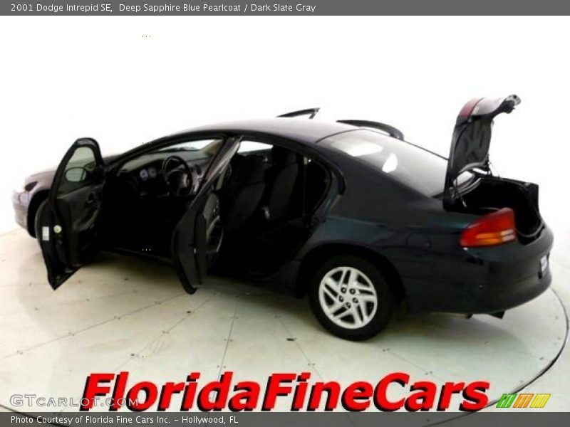 Deep Sapphire Blue Pearlcoat / Dark Slate Gray 2001 Dodge Intrepid SE
