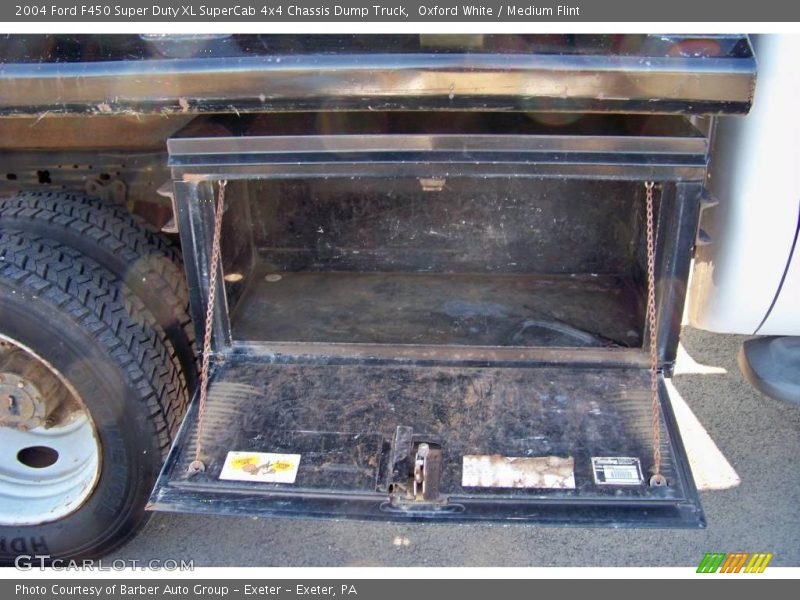 Oxford White / Medium Flint 2004 Ford F450 Super Duty XL SuperCab 4x4 Chassis Dump Truck