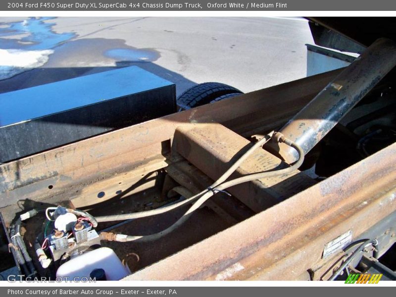Oxford White / Medium Flint 2004 Ford F450 Super Duty XL SuperCab 4x4 Chassis Dump Truck