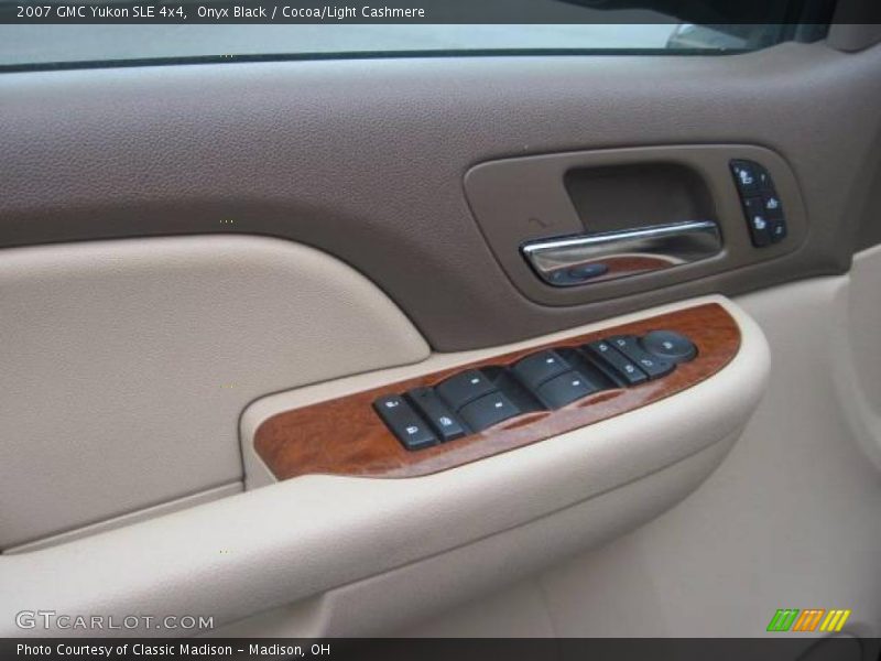 Onyx Black / Cocoa/Light Cashmere 2007 GMC Yukon SLE 4x4