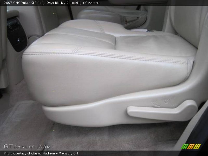 Onyx Black / Cocoa/Light Cashmere 2007 GMC Yukon SLE 4x4