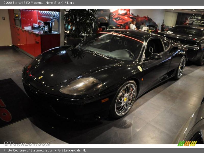 Nero (Black) / Nero 2000 Ferrari 360 Modena