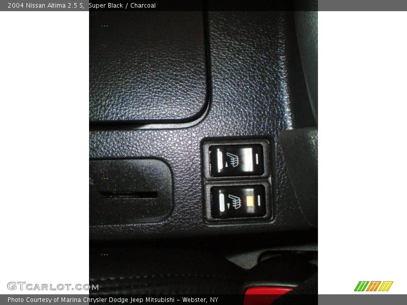 Super Black / Charcoal 2004 Nissan Altima 2.5 S