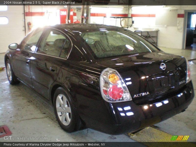 Super Black / Charcoal 2004 Nissan Altima 2.5 S
