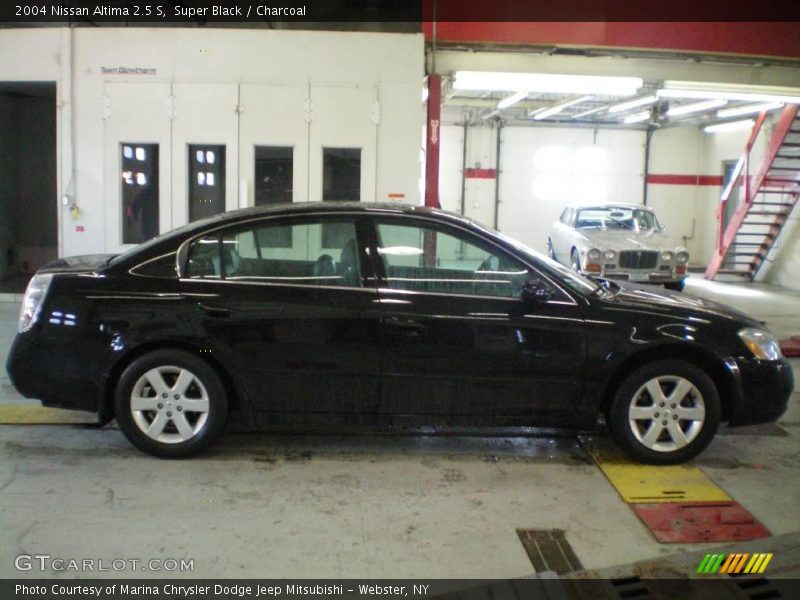 Super Black / Charcoal 2004 Nissan Altima 2.5 S