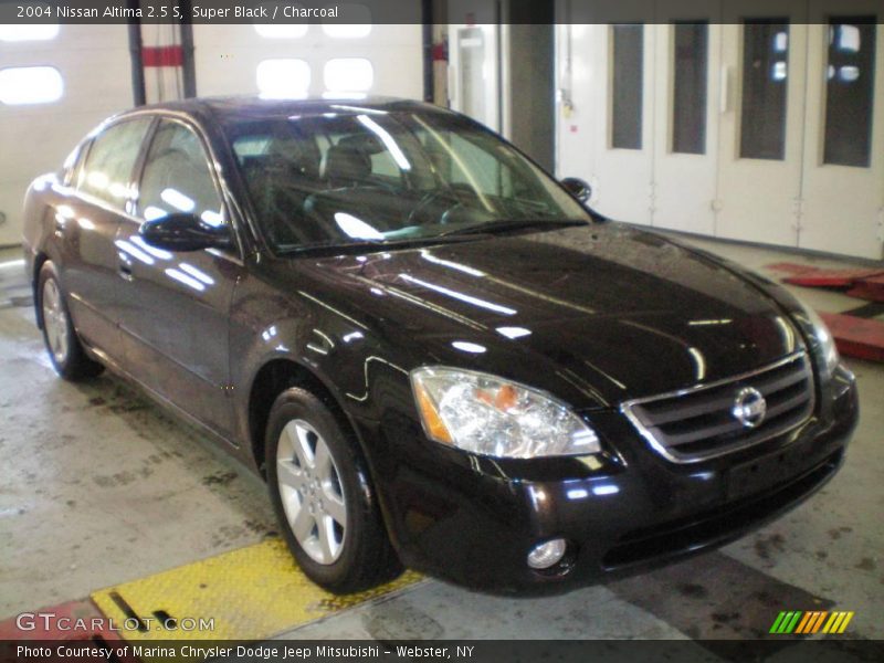 Super Black / Charcoal 2004 Nissan Altima 2.5 S