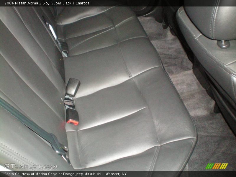 Super Black / Charcoal 2004 Nissan Altima 2.5 S