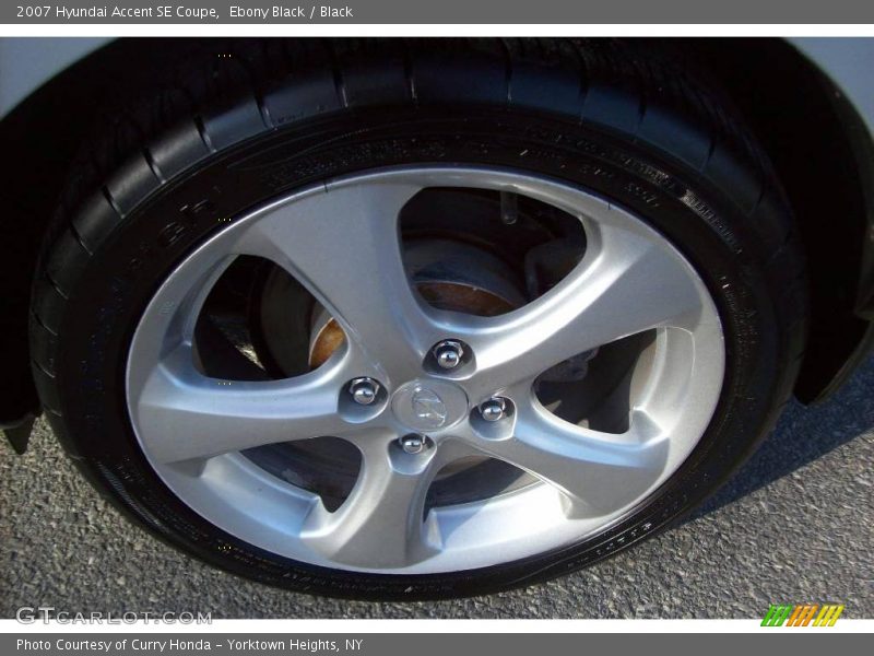 Ebony Black / Black 2007 Hyundai Accent SE Coupe