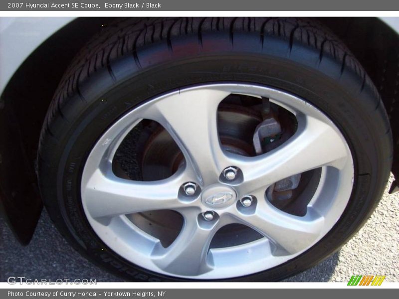 Ebony Black / Black 2007 Hyundai Accent SE Coupe