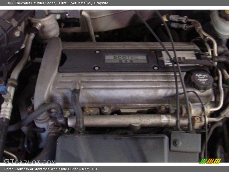 Ultra Silver Metallic / Graphite 2004 Chevrolet Cavalier Sedan