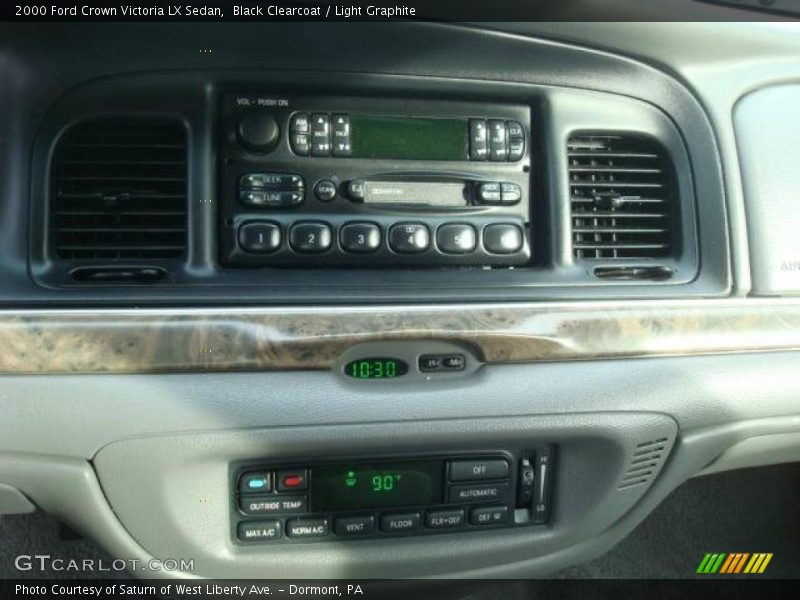 Black Clearcoat / Light Graphite 2000 Ford Crown Victoria LX Sedan