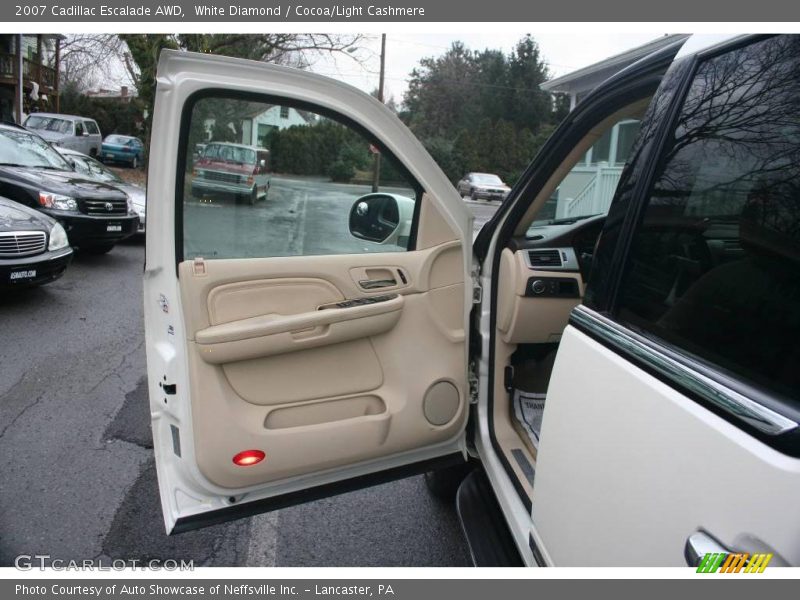 White Diamond / Cocoa/Light Cashmere 2007 Cadillac Escalade AWD