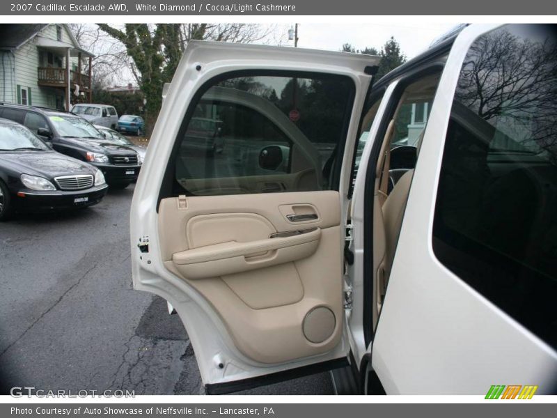 White Diamond / Cocoa/Light Cashmere 2007 Cadillac Escalade AWD