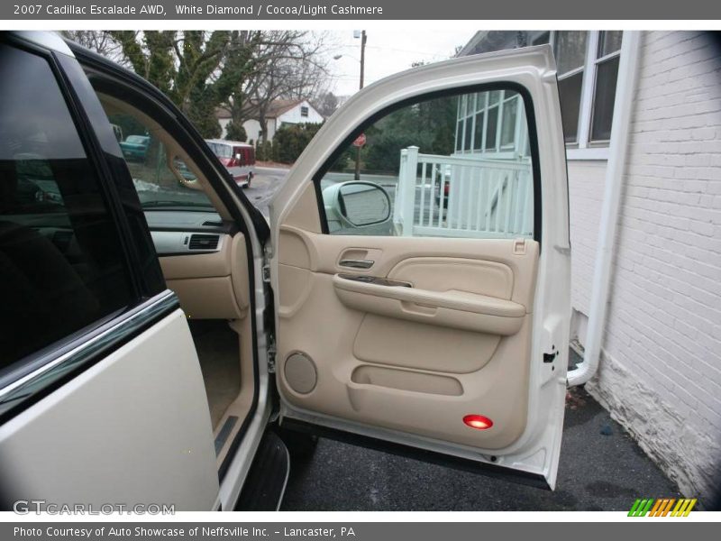 White Diamond / Cocoa/Light Cashmere 2007 Cadillac Escalade AWD