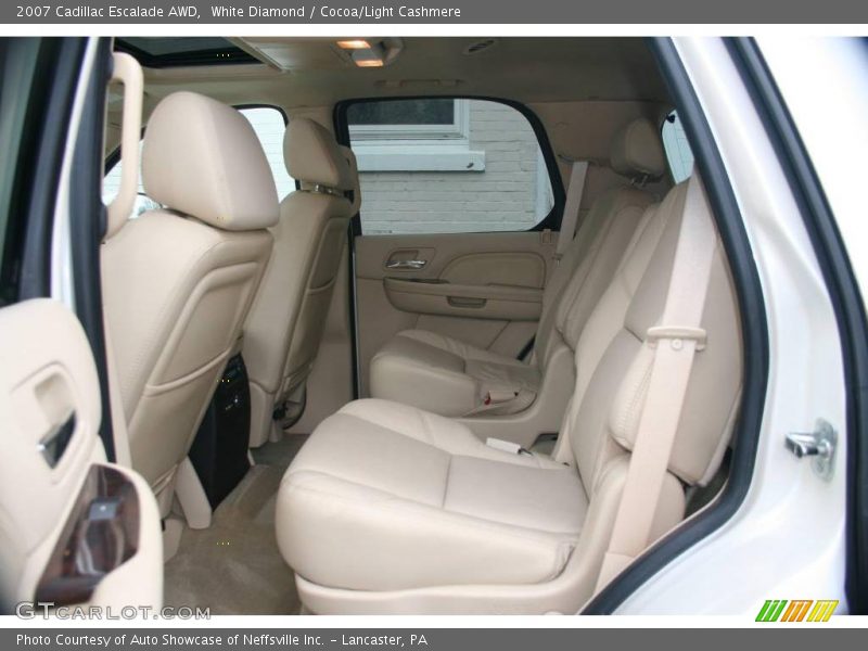 White Diamond / Cocoa/Light Cashmere 2007 Cadillac Escalade AWD