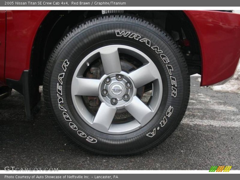 Red Brawn / Graphite/Titanium 2005 Nissan Titan SE Crew Cab 4x4